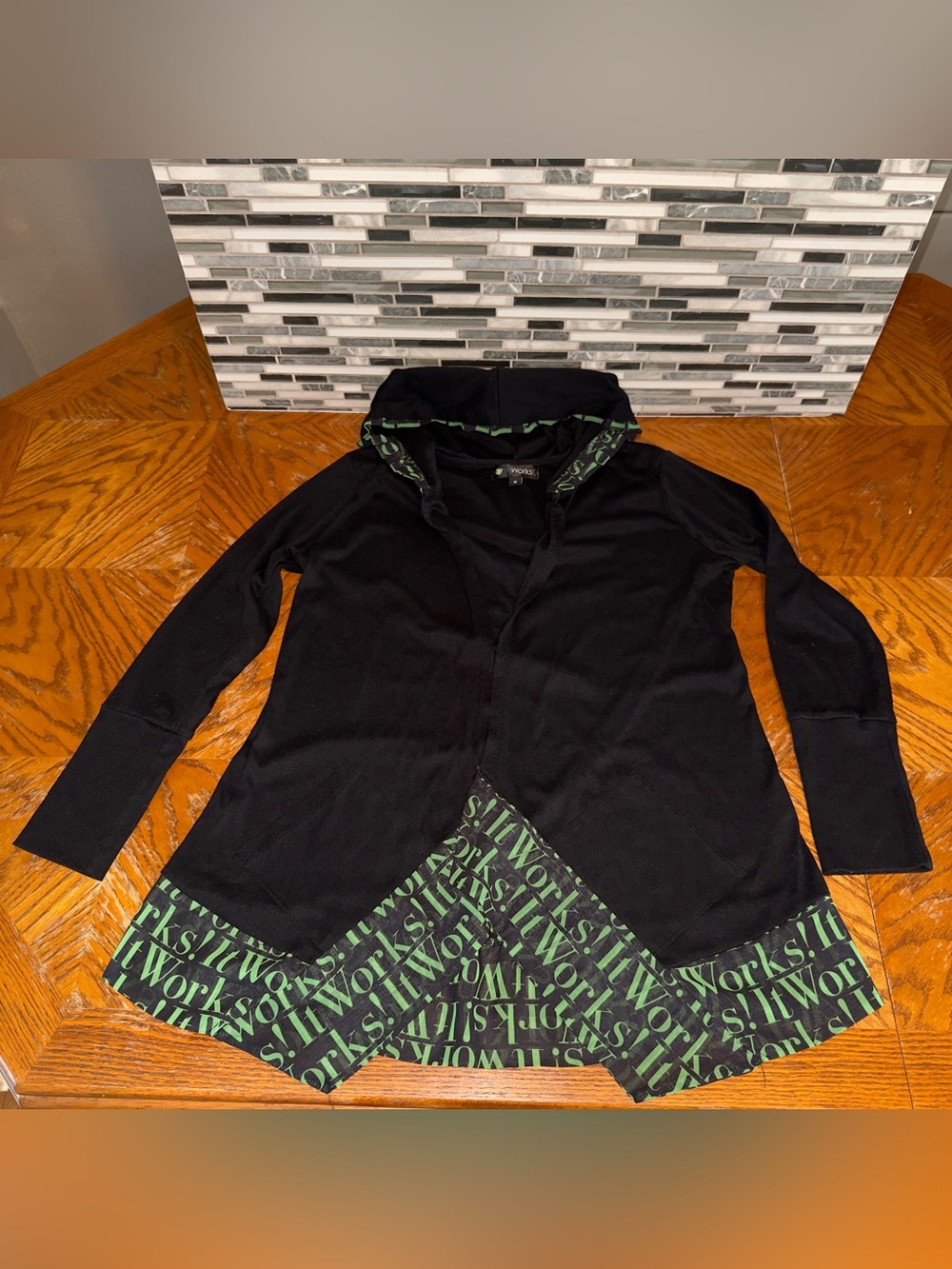 It Works! Black Open Front Cardigan Duster Green Rhinestone Back Logo Size M